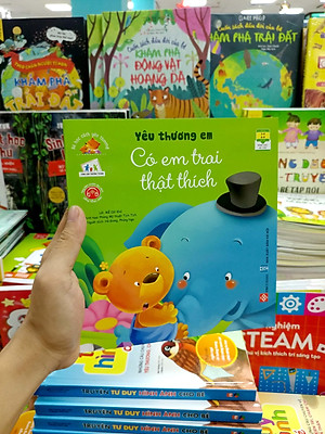 Sách Bé Học Cách Yêu Thương - Yêu Thương Em - Có Em Trai Thật Thích