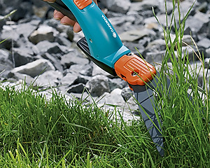 Kéo tỉa cỏ cầm tay xoay lưỡi 360 độ Gardena 8734-20