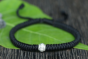 Vòng Kết Dây Đen Charm Bi Bạc Ngọc Quý Gemstones GA155