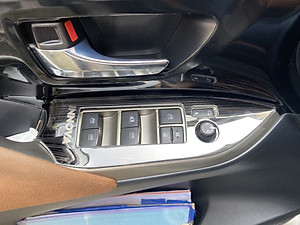 Bộ ốp nội thất dành cho Toyota Innova 2017 - 2020 mẫu titan