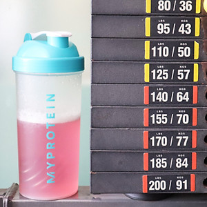 Bình Lắc Shaker MyProtein 600ml màu trắng trong, bình nước thể thao - bi lắc bằng thép không gỉ, hòa tan bột dễ dàng