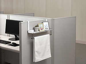 Kệ để đồ vắt khăn thông minh trên vách ngăn Wellex PS601