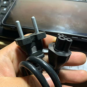 Dây nguồn adapter laptop cắm vào sạc latop chiều dài 1.5m - Hàng nhập khẩu