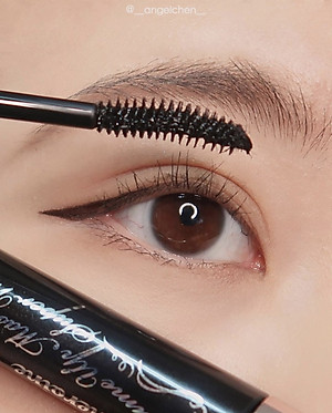 Mascara Chống Trôi Siêu Bền Giúp Nâng Cong Và Dày Mi Kissme Volume Up Mascara Super WP (6 G)