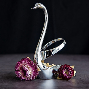 Bộ giỏ thiên nga DandiHome kèm thìa nĩa 2020 cao cấp, sang trọng, tinh tế