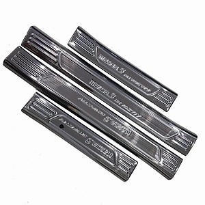 Ốp bậc cửa , nẹp bước chân mazda 3 2020-2022 cao cấp -mẫu Titan 8 chi tiết