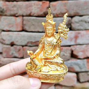 Tượng Liên Hoa Sinh phái mật tông