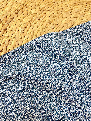 Váy đầm yếm hai dây họa tiết lá xanh dương Sora Chan - M016