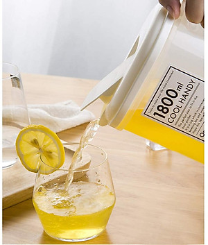 Combo bình nước nắp bật Yamada 1,8L + Cốc uống nước có nắp 360ml - nội địa Nhật Bản