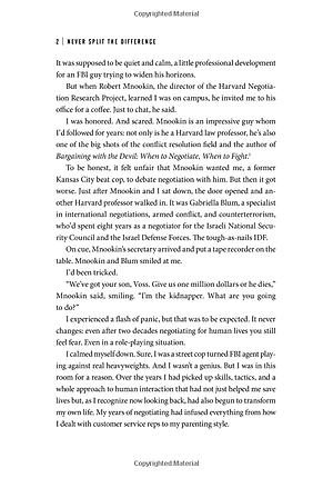 Sách Never Split The Difference: Negotiating As If Your Life Depended On It