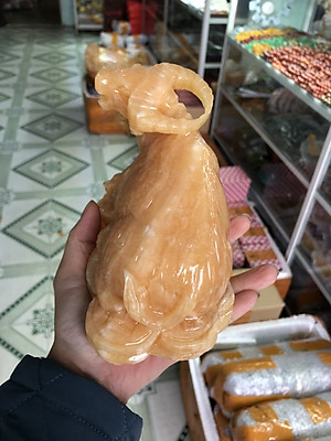 Tượng con trâu giáp phong thủy đá ngọc hoàng long bàn làm việc - Dài 15 cm