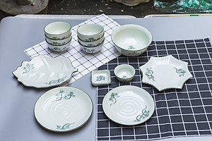 Bộ sản phẩm đồ ăn vẽ hoa sen gốm sứ Bát Tràng( 13 món)