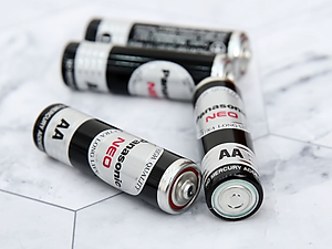 Hộp 40 Viên ( 10 vỉ x 4 Viên ) Pin AA Panasonic ( Pin Tiểu ) NEO Siêu bền - Hàng Chính Hãng