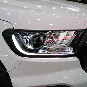 Ốp Viền Đèn Trước Sau Dành Cho Xe Ford Ranger 2020