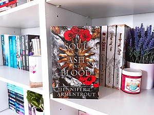 Sách A Soul of Ash and Blood: A Blood and Ash Novel (Blood And Ash Series Book 5)