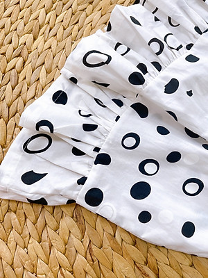 Váy Đầm Tay Chuông Cổ Vuông Chấm Bi Đen SoraChan - M039