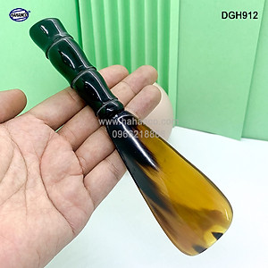 Đón giày bằng sừng tay cầm đốt trúc VIP (Dài 20cm) DGH912 - Chuyên dụng cho giày cao cấp - Cho giày Nam & Nữ - Product of HAHANCO