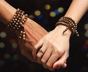 VÒNG TAY TRẦM HƯƠNG 108 HẠT-MAY MẮN TÀI LỘC