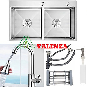 Combo chậu rửa chén bát inox hai hố cân 8245, vòi rửa bát inox rút dây 01, bộ xả chậu, bình xà phòng, rá inox đa năng