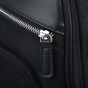 Túi đeo chéo Sakos Juvanis