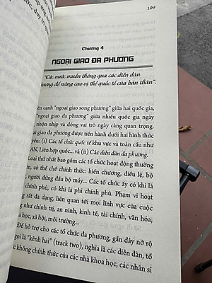 VÀI NGÓN NGHỀ NGOẠI GIAO – Vũ Khoan – Lightbooks – NXB CTQG Sự thật