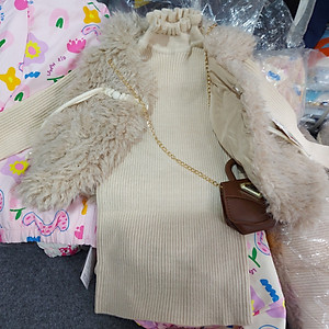 Set váy bé gái, Đầm thu đông cho bé 1-6 tuổi gile lông kèm túi đeo phong cách Hàn Quốc kiểu dáng thời trang