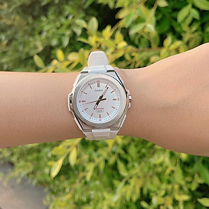 Đồng Hồ Nữ Dây Nhựa Casio Standard LWA-300H-7EVDF Chính Hãng - LWA-300H-7E Gờ Kim Loại
