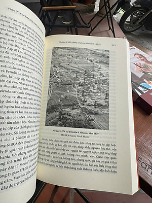 (Tái bản 2026) VŨ KHÍ KINH TẾ - Sự trỗi dậy của các biện pháp trừng phạt kinh tế như một công cụ chiến tranh hiện đại – Nicholas Mulder - NXB Chính trị quốc gia sự thật