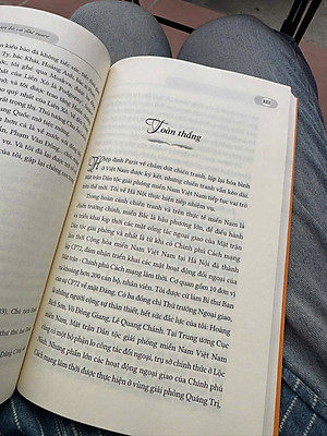 (Bìa mềm, tái bản 2025) HỒI KÝ GIA ĐÌNH – BẠN BÈ – ĐẤT NƯỚC – Nguyễn Thị Bình – NXB CTQGST