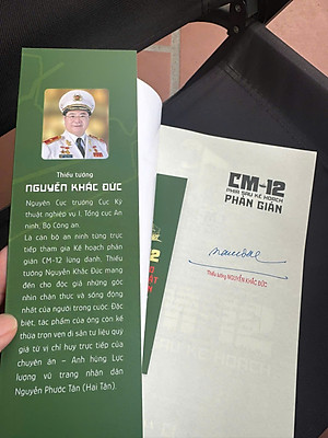 (Tặng kèm Bookmark) CM-12 PHÍA SAU KẾ HOẠCH PHẢN GIÁN - Thiếu tướng Nguyễn Khắc Đức - Nguyên Cục trưởng Cục Kỹ thuật nghiệp vụ I, Tổng cục An ninh, Bộ Công an – WAKA – NXB Công An Nhân Dân