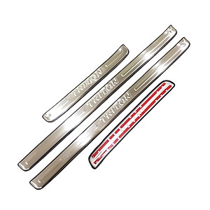 Bộ Ốp bậc, Nẹp bước chân INOX dành cho xe Mitsubitshi Triton 2019-2020