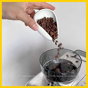 Dĩa sứ đong cà phê