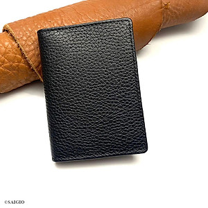 Bóp Đựng Thẻ ATM Nhỏ Gọn SUPPLE, Da Bò SMALL PEBBLE Mềm Mại - Bền Bỉ, Chống Xước - Chống Nhăn Tốt, Thiết Kế Hiện Đại, Ngăn Súp Lê Rộng, Đựng Được Nhiều Thẻ Ngân Hàng, Card Danh Thiếp, Căn Cước Công Dân, Dáng Đứng - Gập 2 – Hàng Chính Hãng SAIGIO