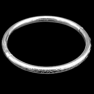 Lắc Tay Nữ Bạc Hiểu Minh LTU409 kiềng bạc ta