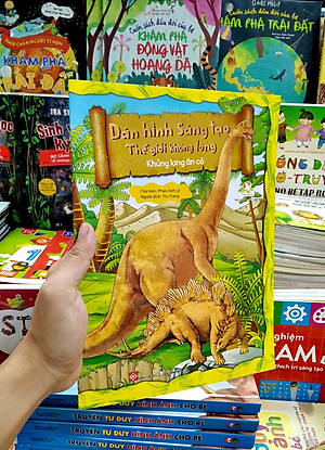 Sách Dán Hình Sáng Tạo - Thế Giới Khủng Long - Khủng Long Ăn Cỏ