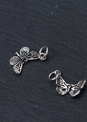 Combo 2 cái charm bạc hình con bướm mặt treo - Ngọc Quý Gemstones