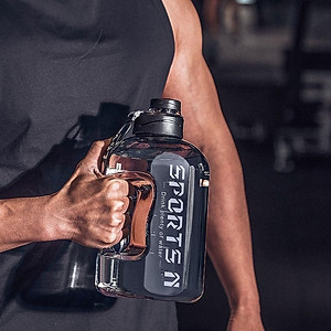 Bình Đựng Nước Chịu Nhiệt Độ Cao 1.7L Và 2.7L Dáng Thể Thao Có Tay Cầm Phong Cách Trẻ Trung Bằng Nhựa