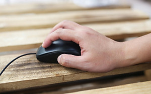 Chuột Có Dây Logitech B100 - Hàng Chính Hãng