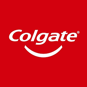 Bộ 5 Bàn chải Colgate Slimsoft Between Charcoal lông chải mềm mảnh xen sợi phủ than hoạt tính (Màu Ngẫu Nhiên)
