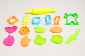 Bộ Sáp Nặn MCT - C03 - 16 Món