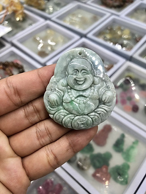 Mặt dây chuyền Phật Di Lặc ngồi trên xâu tiền phong thủy đá ngọc phỉ thúy