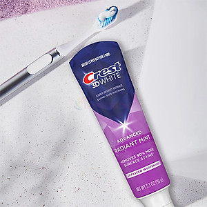 Kem đánh răng Crest 3D White Radiant Mint (93g) - Hàng chính hãng