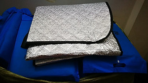 Tấm Che Chống Nắng Xe Hơi 4,5,7 Chỗ  Phản Quang, cách nhiệt kính trước cho xe ô tô dầy 3 lớp, 1 mặt tráng nhôm