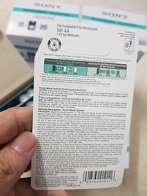 Pin tiểu sạc 2A (AA) 4600 mAh và 3A (AAA) 4300mAh dùng cho các thiết bị điện tử và bộ sạc Jiabao A612