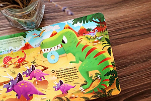 Sách Tương Tác - Sách Chuyển Động - First Explorers - Dinosaurs - Các Loài Khủng Long