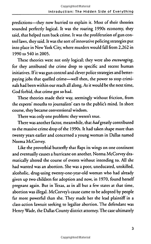 Sách Freakonomics : A Rogue Economist Explores the Hidden Side of Everything (Revised Edition Includes New Material)