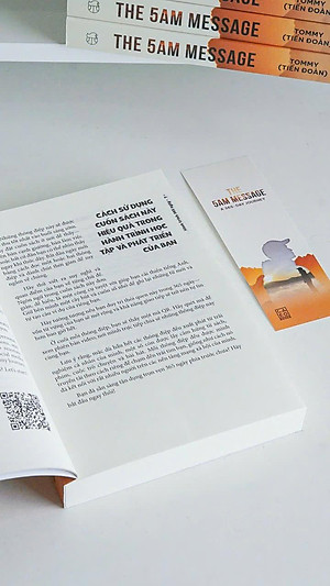 Sách - The 5AM Message - A 365-Day Journey - Hành Trình 365 Ngày