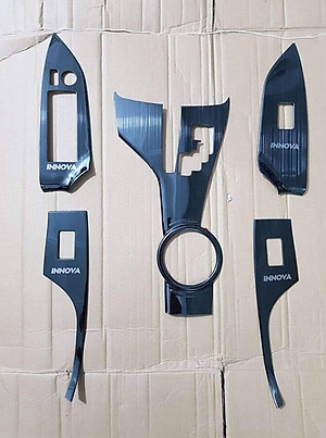 Bộ ốp nội thất dành cho Toyota Innova 2017 - 2020 mẫu titan