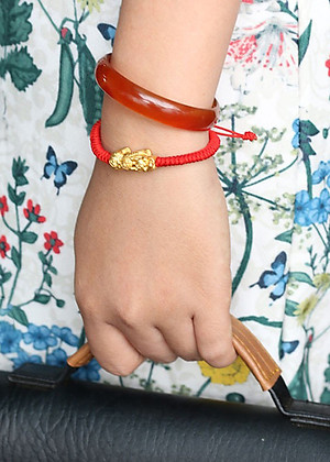 Vòng kết dây đỏ phối tỳ hưu mạ vàng 24k - Ngọc Qúy Gemstones