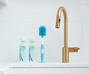 [ AC055 ] Cọ rửa bình sữa cổ thường và cổ rộng, chất liệu silicone - Dr.Brown's